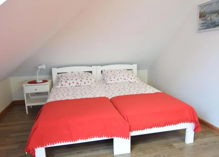 度假居 W Ogrodzie 格但斯克